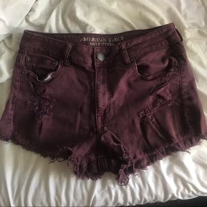 American Eagle maroon high waisted short